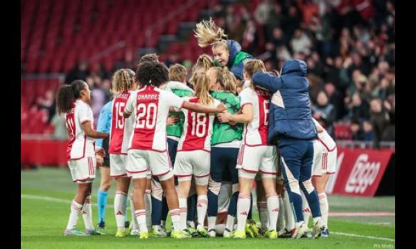 'Het is waarschijnlijk tijd om vrouwenvoetbal weer te verbieden, jongens'