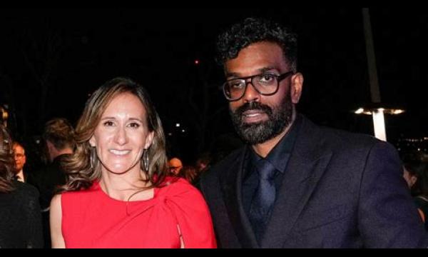 BAFTA presenteert de bescheiden baan, familie en verrassende tatoeages van Romesh Ranganathan