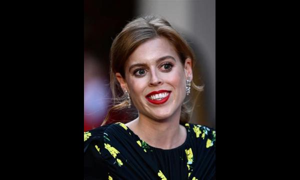 Beatrice en Eugenie ‘steunen’ Andrew en vinden dat hij ‘niet verdient wat er gebeurt’