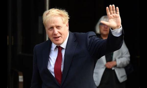 Boris Johnson ‘probeerde jonge minnaar een baan te bezorgen tijdens machtsmisbruik’