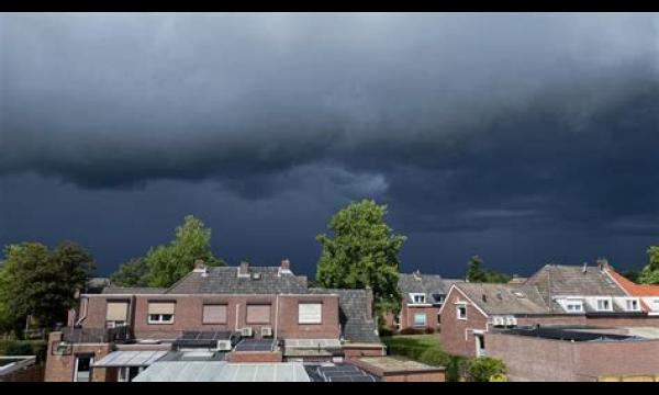 Britse weersvoorspelling: Met Office waarschuwt voor onweersbuien op de laatste jubileumdag