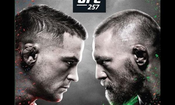 Conor McGregor gooit de hete saus van Dustin Poirier in de menigte tijdens een verhitte ruzie