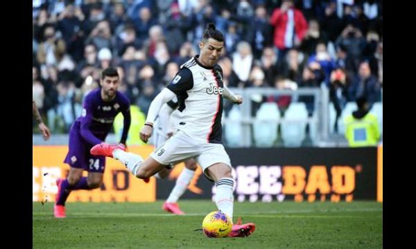 Cristiano Ronaldo breekt het record van Juventus om de hoop op de Champions League levend te houden