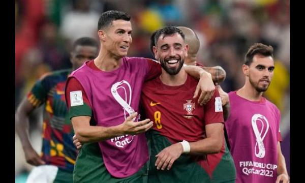 De confrontatie van Bruno Fernandes met Cristiano Ronaldo geeft Antony stof tot nadenken