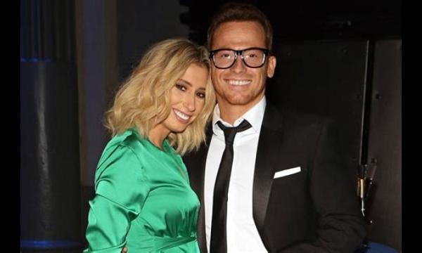 De eerste kus van Dancing On Ice-ster Joe Swash met Stacey Solomon eindigde op een ramp