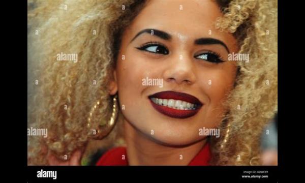 De gedurfde transformatie van Jessica Plummer sinds de tijd van popster Neon Jungle