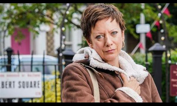 EastEnders cast Martha Cope van Doctors als Sandy Gibson, de ex van Nick Cotton