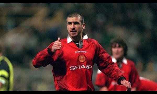 Eric Cantona nu - wilde nieuwe look, bizarre carrièreverandering en kungfu-kick-trots