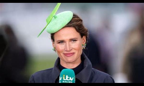 Francesca Cumani van ITV Racing levert brillen van topjockeys aan Keniaanse rijders