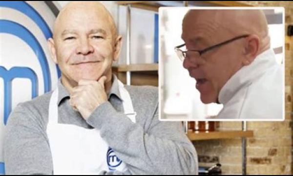 Het chaotische MasterChef-ongeluk van Dominic Littlewood terwijl hij een plastic timer cremeert