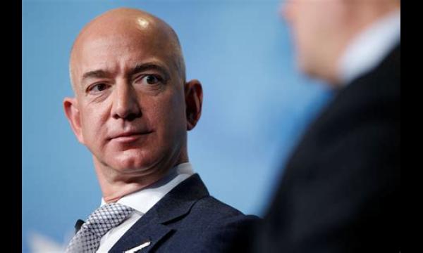 Hoe Jeff Bezos, CEO van Amazon, de rijkste man ter wereld werd toen hij vandaag aftreedt