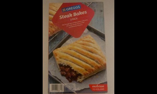 IJsland verkoopt nu Greggs steak en kiptaarten - en ze zien er heerlijk uit