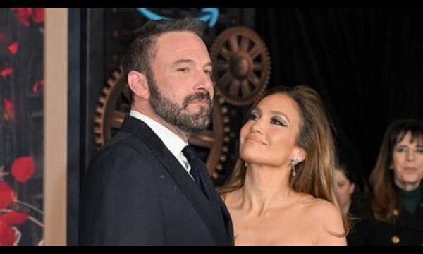 Jennifer Lopez en Ben Affleck zijn 'strikt vrienden' te midden van verzoeningsgeruchten