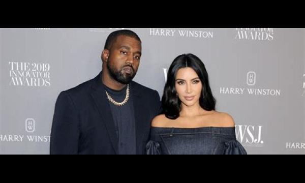 Kardashians 'bezorgd en boos' over de abortus- en slavernijtirade van Kanye West