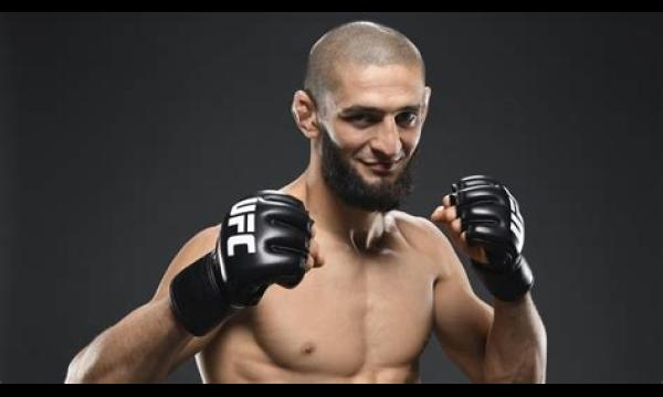 Khamzat Chimaev waarschuwde dat hij niet ongeslagen zal blijven in de UFC met de huidige stijl