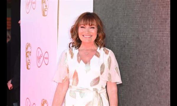 Lorraine Kelly is te 'bang' voor Botox of filler, omdat ze bang is dat het mis kan gaan