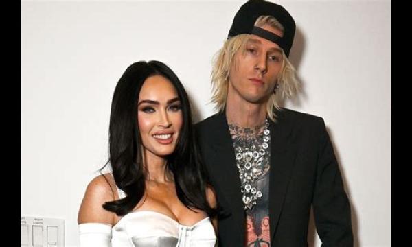 Megan Fox ‘introduceert Machine Gun Kelly aan kinderen terwijl ze samen de toekomst plannen’