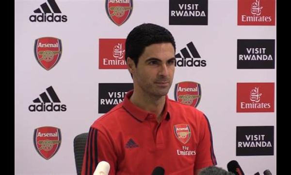 Mikel Arteta waadt zich in de transfersaga van Lionel Messi met toelating van Arsenal