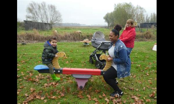 Ouders geven bijna £ 200 per kind uit om hun kinderen klaar te maken voor het nieuwe schooljaar