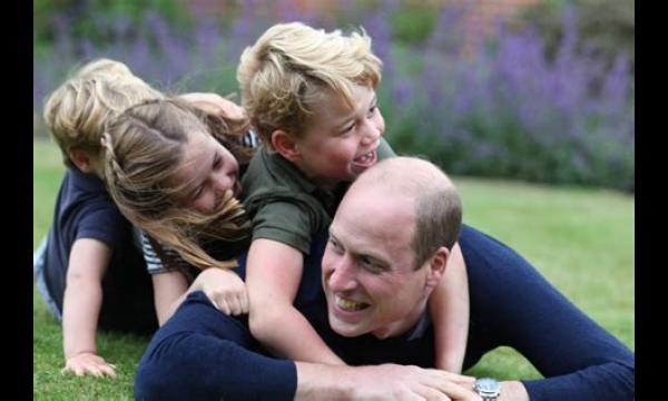 Prins William legt uit wat etenstijd met George, Charlotte en Louis tot een ‘succes’ maakt