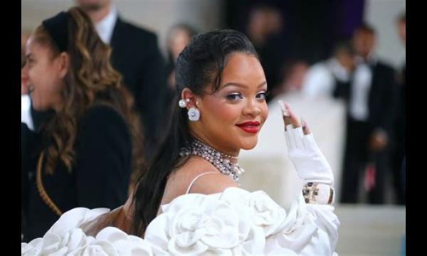 Rihanna deelt strikte regels voor haar babyshower – en geslachtsonthulling is niet toegestaan