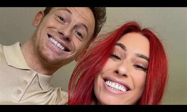 Stacey Solomon overtreft zichzelf terwijl ze Joe Swash's mancave DIY-project voortzet