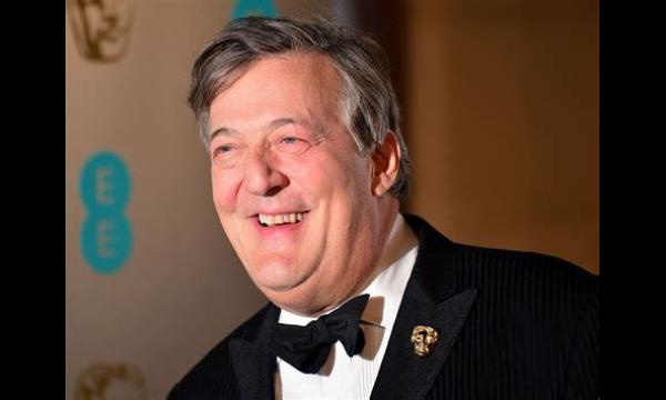 Stephen Fry host de reboot van de iconische quiz Jeopardy!