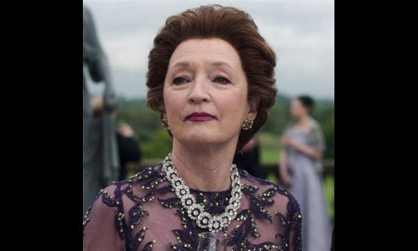 The Crown cast Lesley Manville als prinses Margaret voor de laatste afleveringen