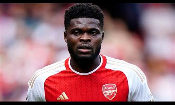 Thomas Partey 'steeds ontevredener' over de rol van Arsenal nu een exit opdoemt