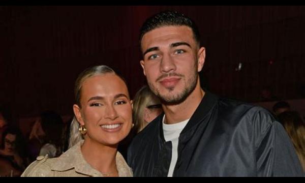 Tommy Fury van Love Island klaagt over problemen met de huizenjacht met Molly-Mae Haag