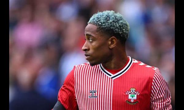 Tottenham nadert de transfer van Ze Luis terwijl Kyle Walker-Peters op weg is naar de uitgang